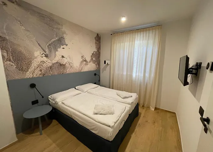 شقة فندقية Mirabel 3*