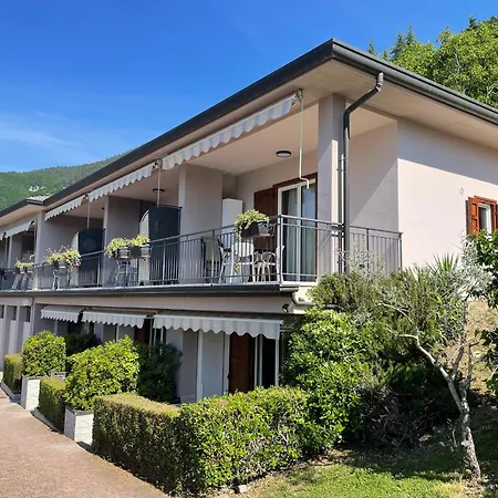 Appart hôtel Mirabel 3*