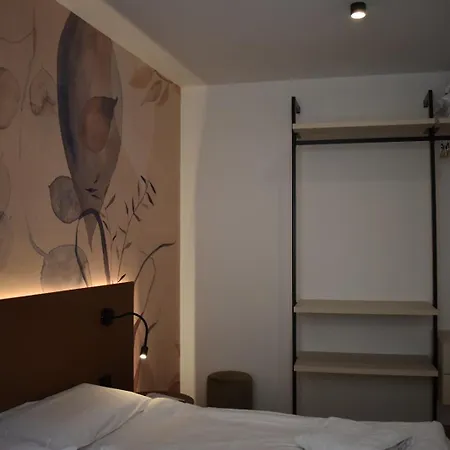 Mirabel Lejlighedshotel Tignale