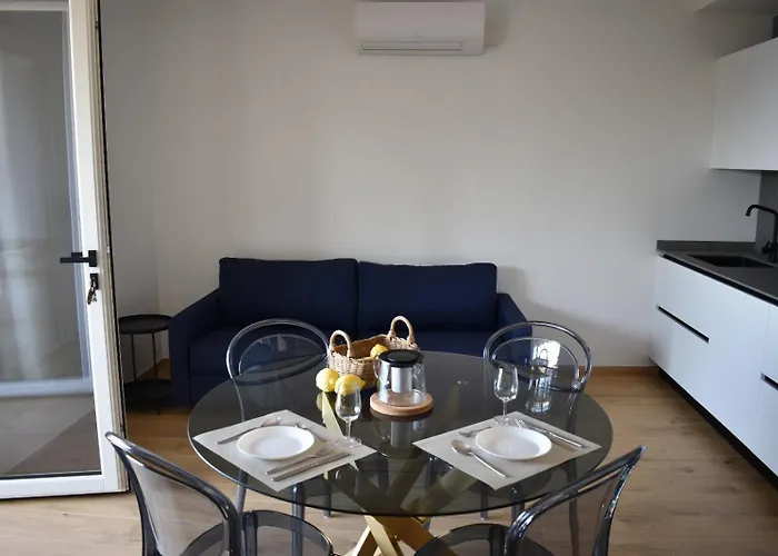 Mirabel Apartahotel 3*