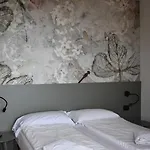 Mirabel Lägenhetshotell